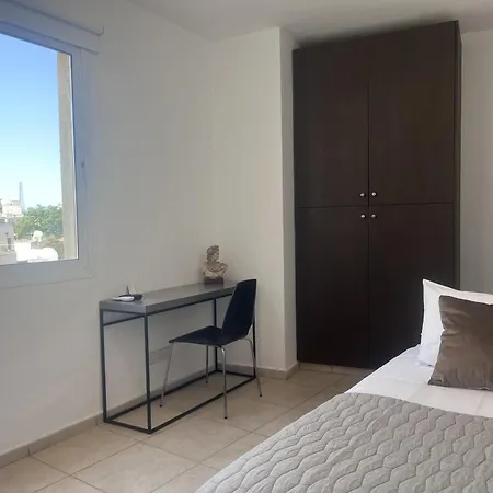 Phaedrus Living Hoopoe Residencies 201 Appartement